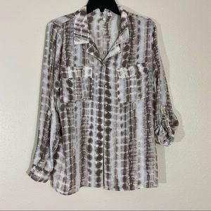 BUTTON DOWN Tunic Blouse Snake print long sleeve Shirt Top EST 1946 Medium